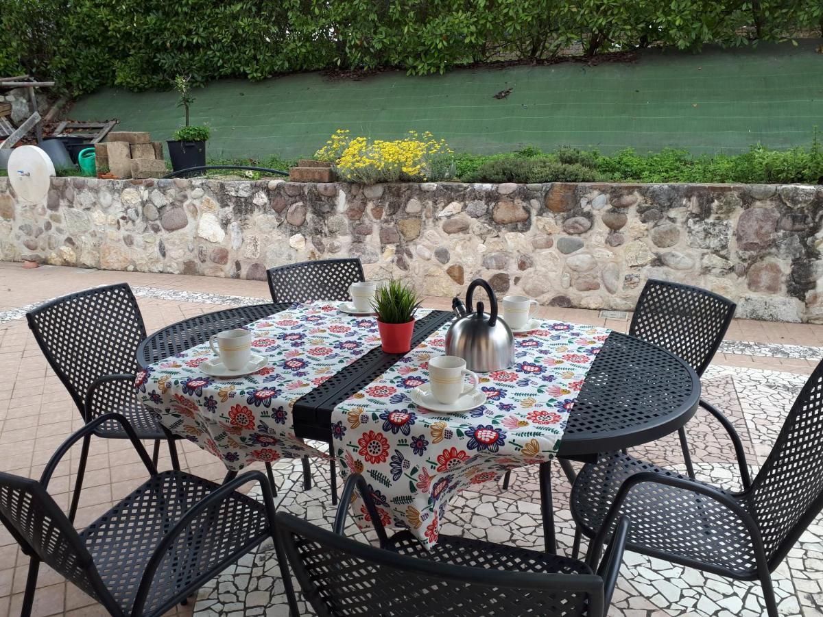 Appartamento Con Giardino A Cisano Di Бардолино Экстерьер фото