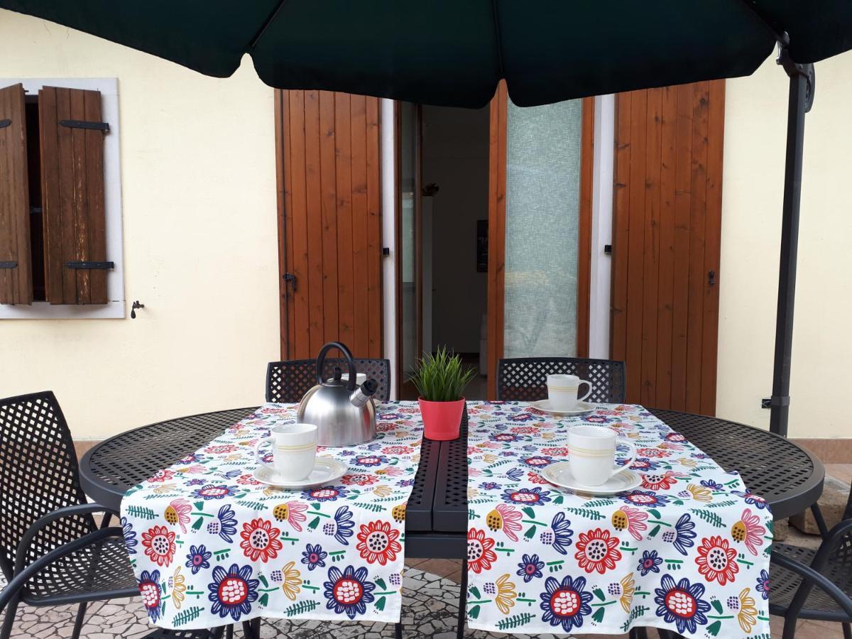 Appartamento Con Giardino A Cisano Di Бардолино Экстерьер фото